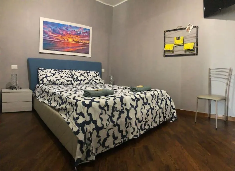 Appartamento In Zona Centrale A Uso Esclusivo Bari 0*,  İtalya